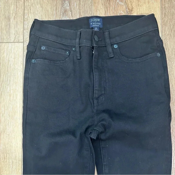 J. Crew 9" Mid-Rise Slim-Skinny Jean in Black Size 25 GUC - Picture 3 of 8